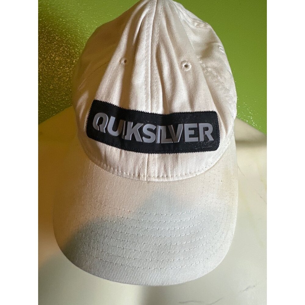 Flexfit Quiksilver Structured Baseball Cap In Pristine White